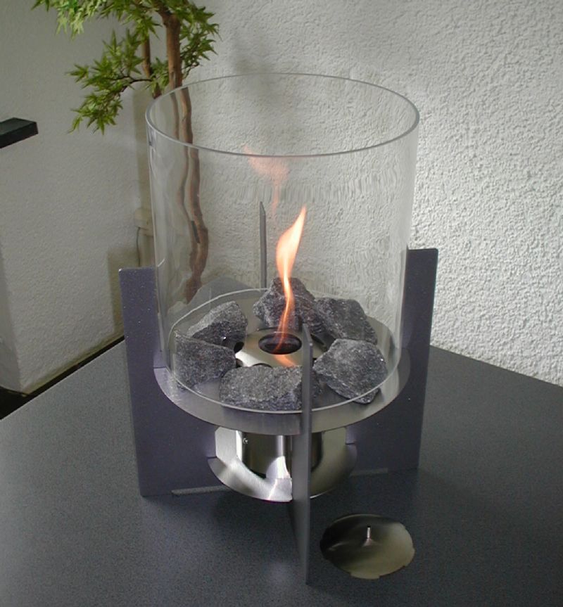 Feuergel und Kaminbrennstoff
